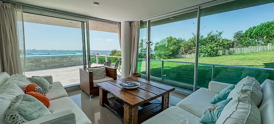 Sala de estar con vista